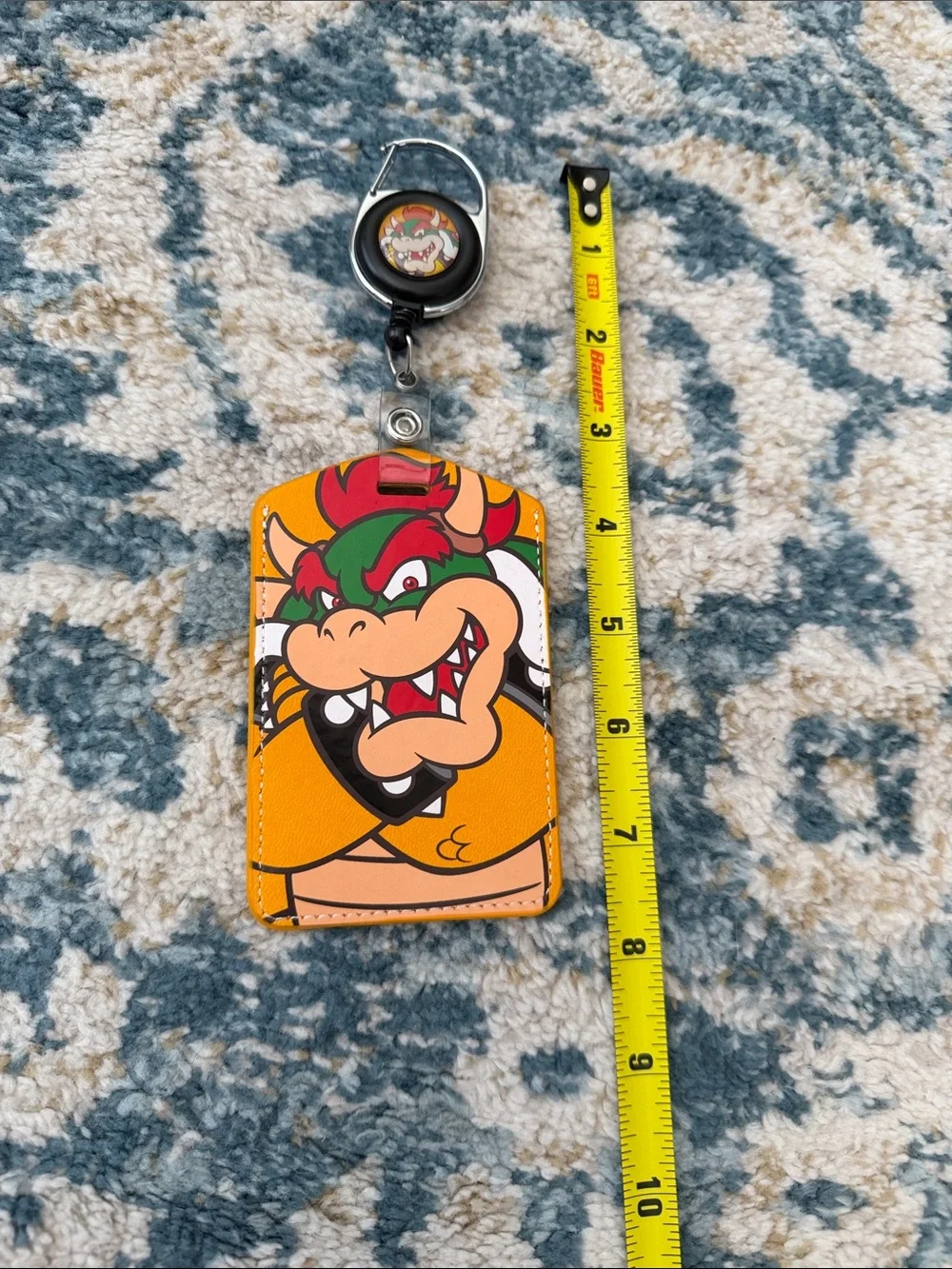 Universal Studios Super Nintendo Bowser Graphic Card Holder w/ Retractable Clip